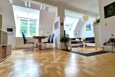 Charmante Maisonette-Oase: Wohnen über den Dächern auf 76 m² – Thumbnail 3