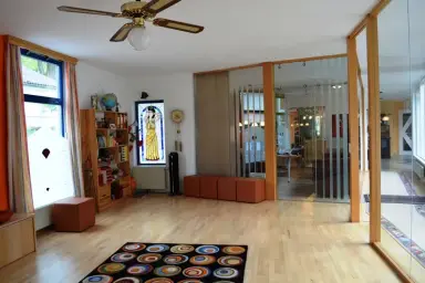 Repräsentatives Wohnhaus mit Geschäftsbereich und angrenzenden Veranstaltungsräumen – Thumbnail 13