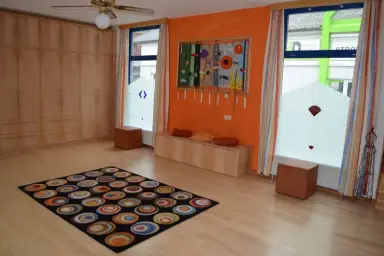 Repräsentatives Wohnhaus mit Geschäftsbereich und angrenzenden Veranstaltungsräumen – Thumbnail 14
