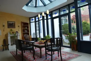 Repräsentatives Wohnhaus mit Geschäftsbereich und angrenzenden Veranstaltungsräumen – Thumbnail 18