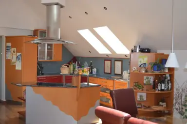 Repräsentatives Wohnhaus mit Geschäftsbereich und angrenzenden Veranstaltungsräumen – Thumbnail 37
