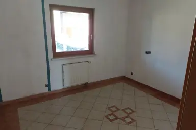 Gepflegtes Einfamilienhaus mit 7 Zimmern, Balkon, Garten und Garage in Mining – Thumbnail 20