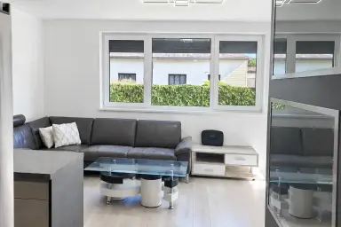 Neuwertige 3-Zimmer-Wohnung mit Balkon und Parkplatz in Marchegg – Thumbnail 2