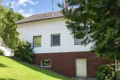 Großzügiges Einfamilienhaus mit Balkon, Garten und Garage in Laussa – Thumbnail 5