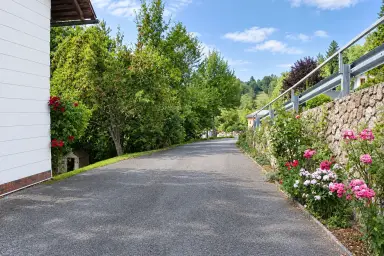 Großzügiges Einfamilienhaus mit Balkon, Garten und Garage in Laussa – Thumbnail 6