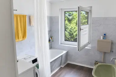 Großzügiges Einfamilienhaus mit Balkon, Garten und Garage in Laussa – Thumbnail 14