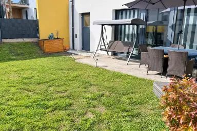 Neuwertiges Reihenhaus mit Garten, Terrasse und Garage in Kirchschlag – Thumbnail 23
