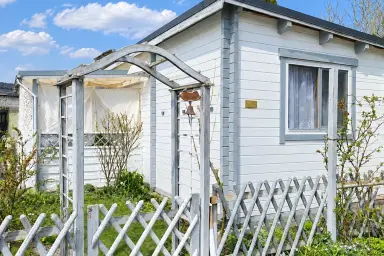 Charmantes Gartenhaus mit großer Terrasse am Campingplatz Kohlhofmühl in Neusiedl, Thumbnail 1