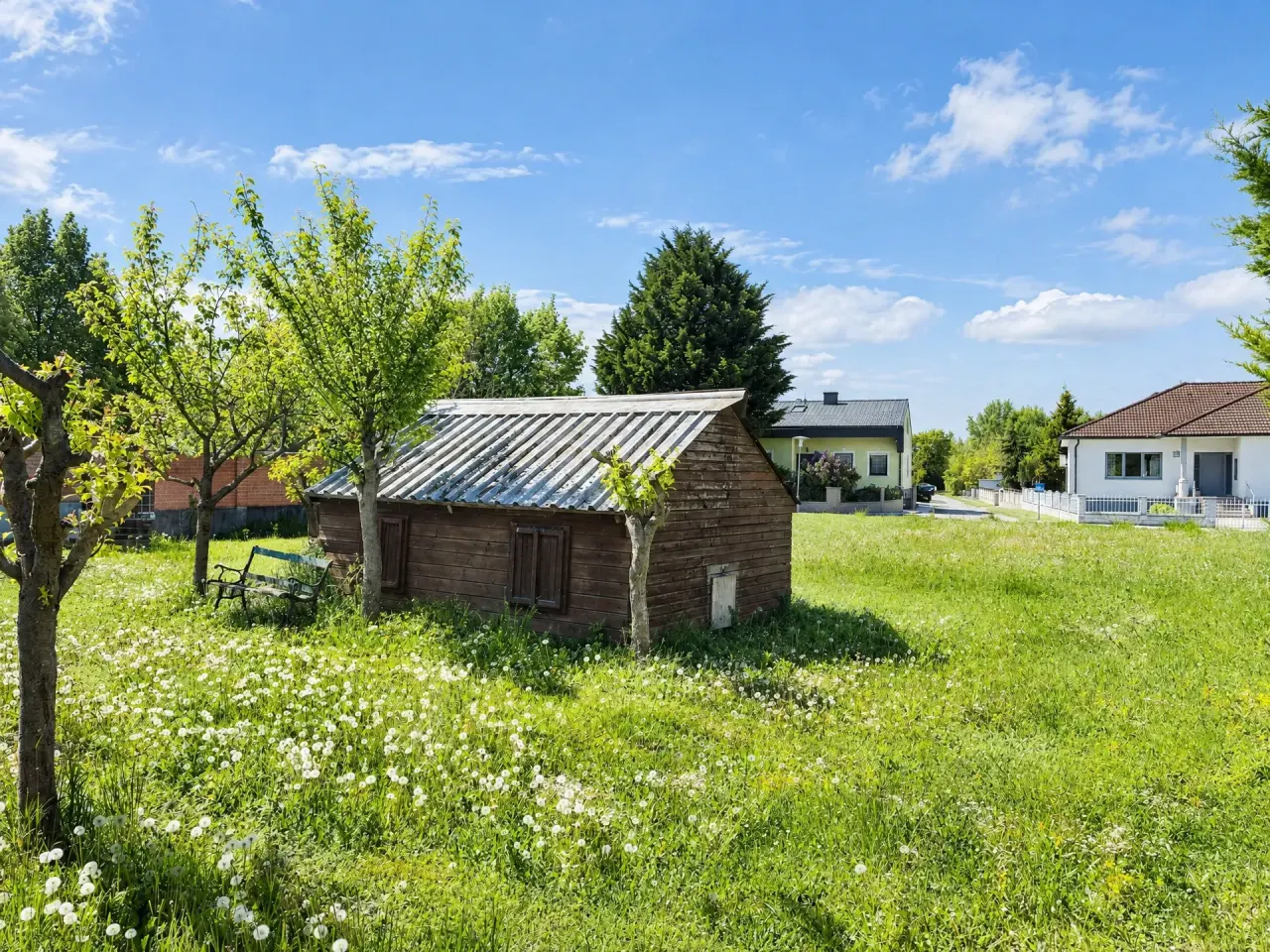 Top Baugrundstück in bester Wohngegend und Seenähe in Weiden am See