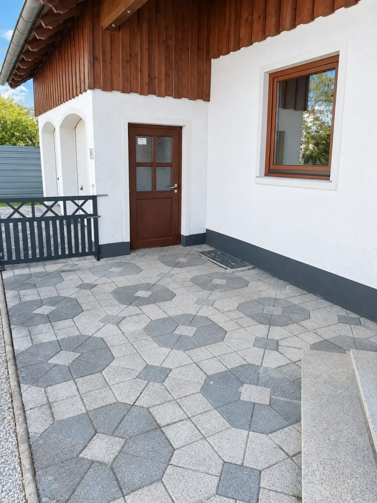Gepflegtes Einfamilienhaus mit 7 Zimmern, Balkon, Garten und Garage in Mining, Foto 18