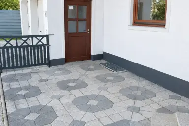Gepflegtes Einfamilienhaus mit 7 Zimmern, Balkon, Garten und Garage in Mining, Thumbnail 18