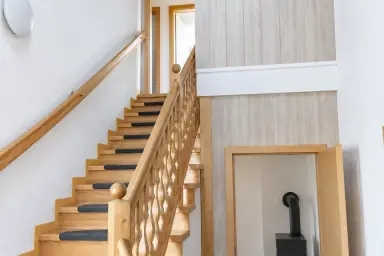 Gepflegtes Einfamilienhaus mit 7 Zimmern, Balkon, Garten und Garage in Mining, Thumbnail 10