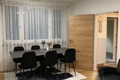 Stilvolle 3‑Zimmer‑Wohnung – zentral, ruhig & sofort bezugsbereit, Thumbnail 3