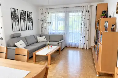 Gepflegte 3-Zimmer-Dachgeschosswohnung mit Loggia und Garage in Pöllau, Thumbnail 1
