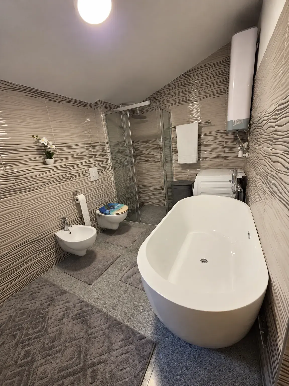 Großzügige 4-Zimmer-Wohnung mit Balkon, Loggia und Garten in Wenns, Foto 6