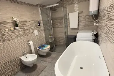 Großzügige 4-Zimmer-Wohnung mit Balkon, Loggia und Garten in Wenns, Thumbnail 23