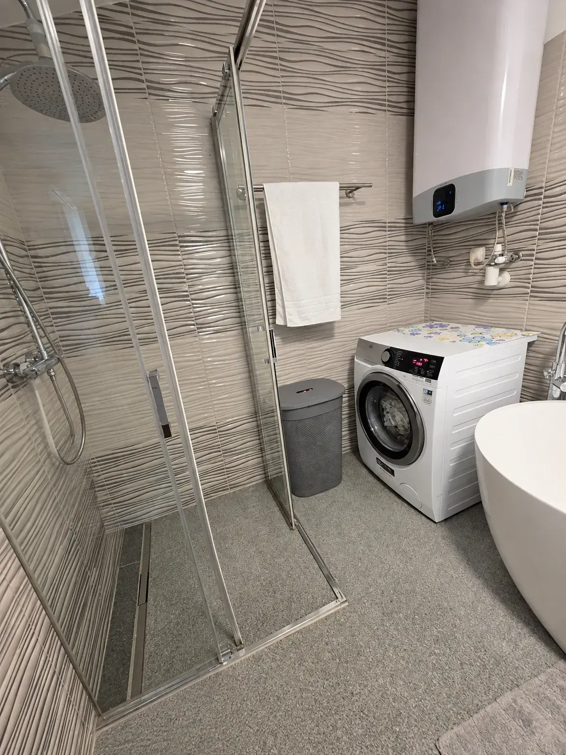 Großzügige 4-Zimmer-Wohnung mit Balkon, Loggia und Garten in Wenns, Foto 24